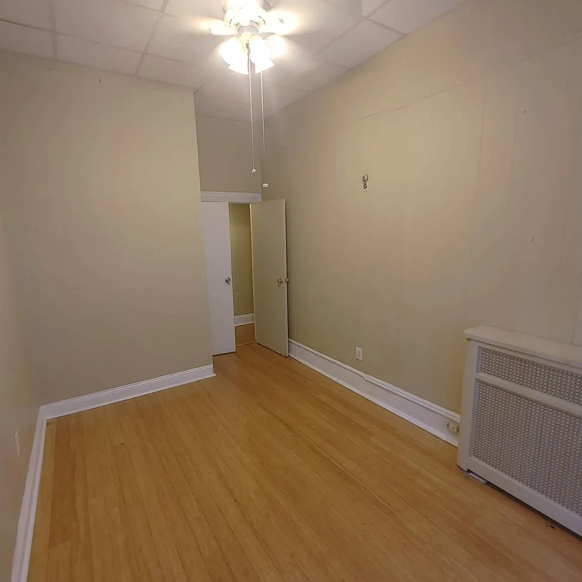 2 bed, 11700 sqft, $1,650 — Photo 2