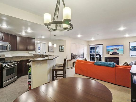 4th image of 3645 7th Ave Unit 305