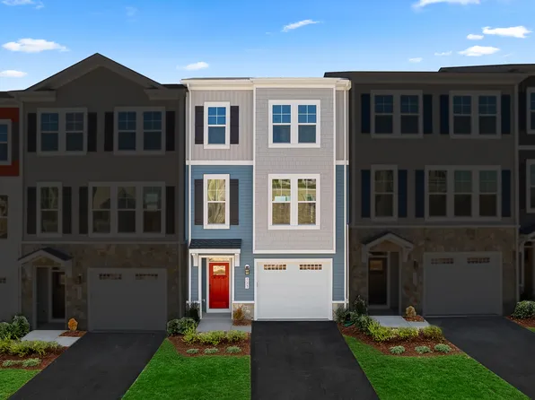 123 Checkerspot Way, Lake Frederick, VA 22630