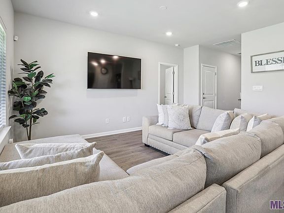 3rd image of 705 Miraval Ave