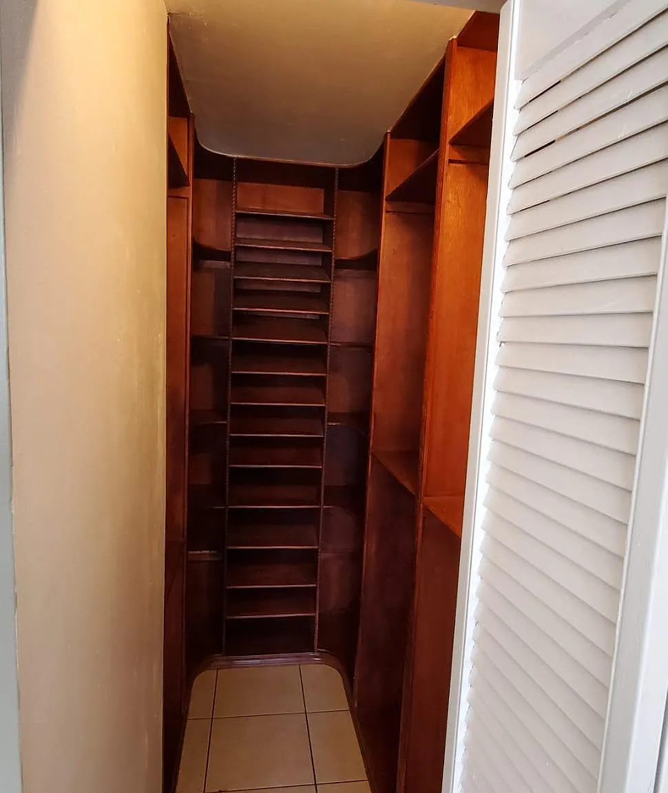 2 bed, 956 sqft, $2,000 — Photo 2