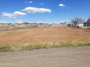 17402 E Bob White Rd, Mayer, AZ 86333