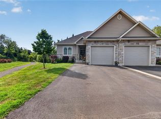 82 Conservation Ct, Dieppe, NB E1A9T7