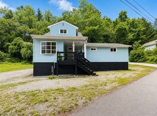 51 Overbrook Dr, Bridgeport, OH 43912