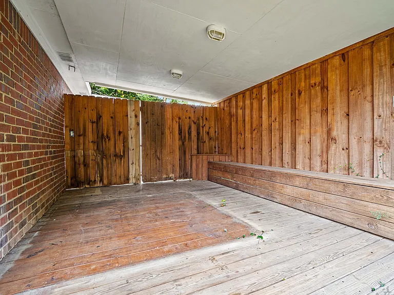 5609 Bentley Ct — Photo 26