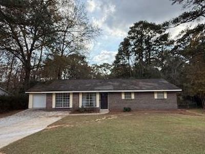 111 Sherwood Ave, Troy, AL, 36081