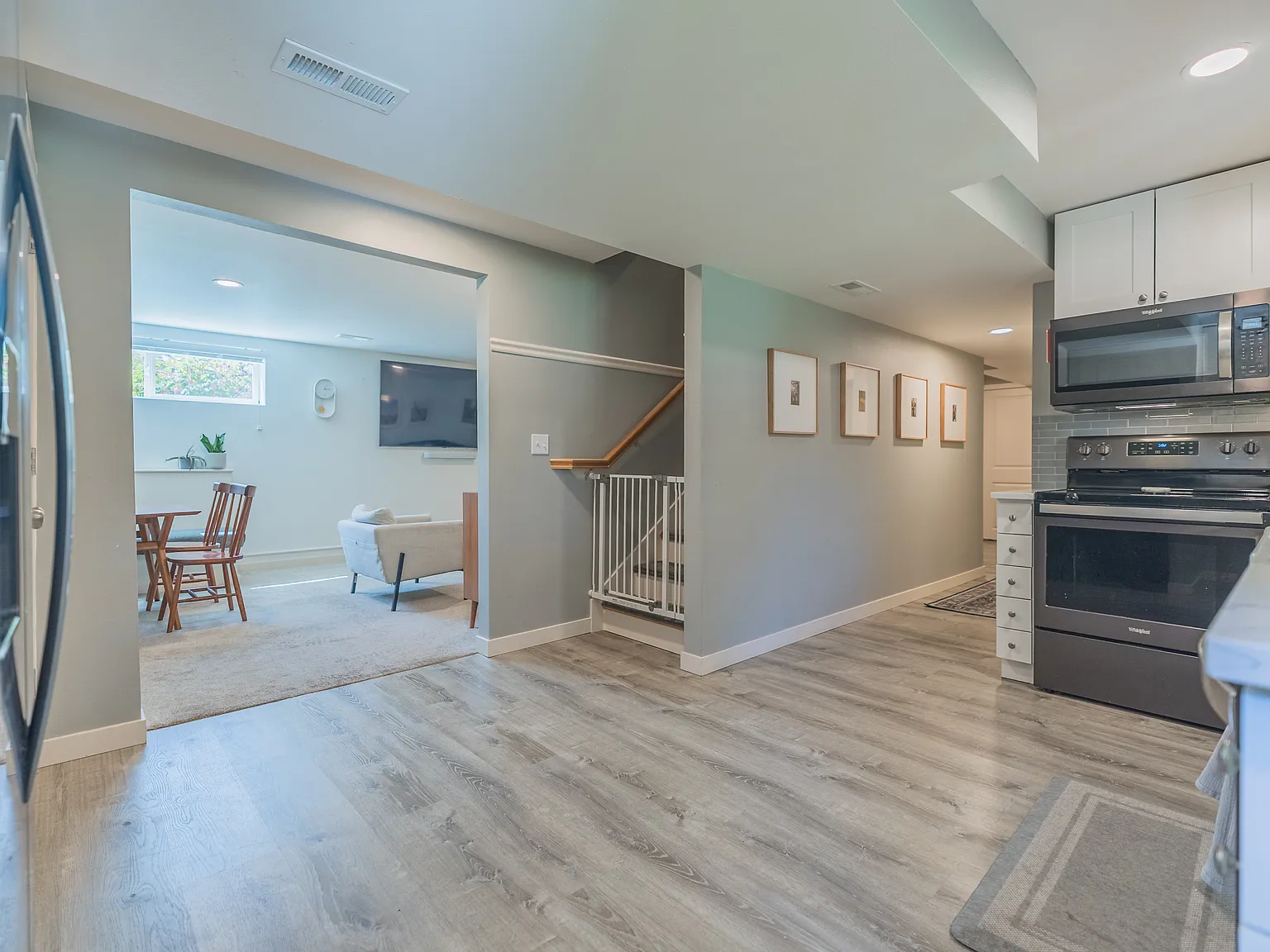 2 bed, 1330 sqft, $2,250 — Photo 2