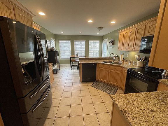Large kitchen