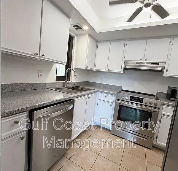19505 Quesada Ave #U — Photo 9