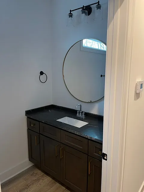 3 bed, 1120 sqft, $2,175 — Photo 4