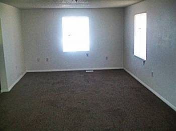 3rd image of 4378 Crystal Peak Dr