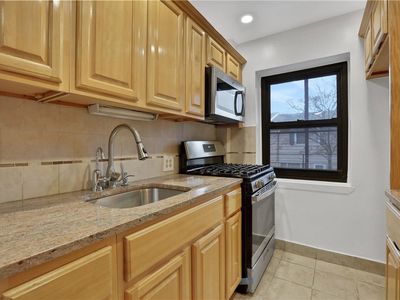 470 N Broadway #A6, Yonkers, NY, 10701