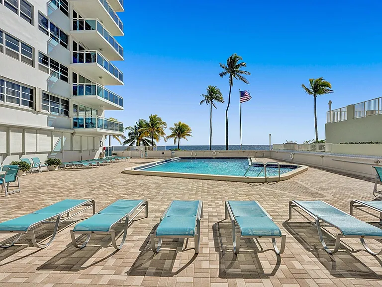 3430 Galt Ocean Dr #802 — Photo 45