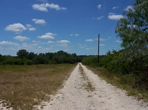 1641 Charco LOT TR 11, Beeville, TX 78102