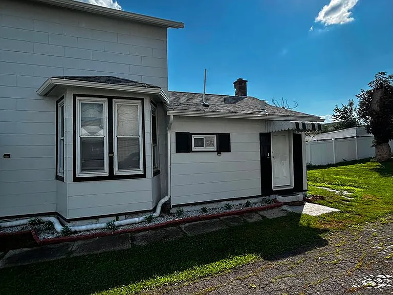 148 S Van Buren Ave — Photo 11