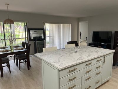 5631 Coach House Cir APT B, Boca Raton, FL, 33486
