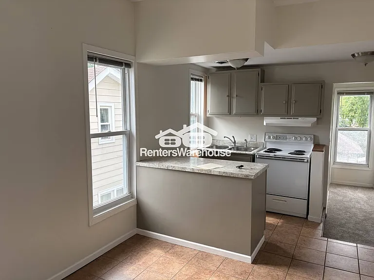 708 Randolph Ave #2 — Photo 3