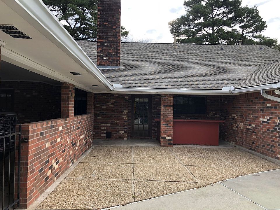 1st image of 1333 Oakdale Dr