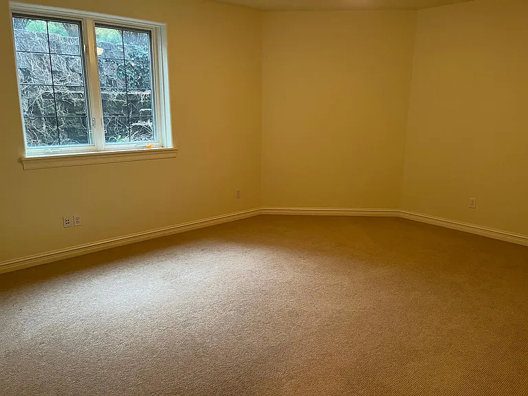 21160 Chancery Ct — Photo 76