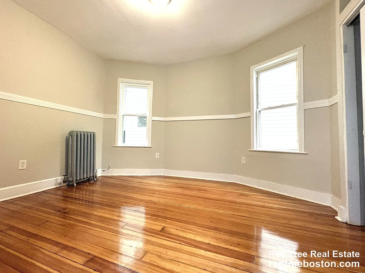 4 bed, 1400 sqft, $3,400 — Photo 2