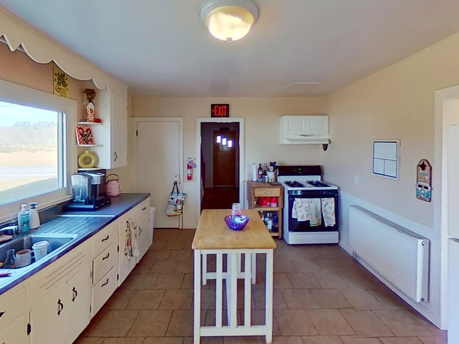 4 bed, $3,500 — Photo 3