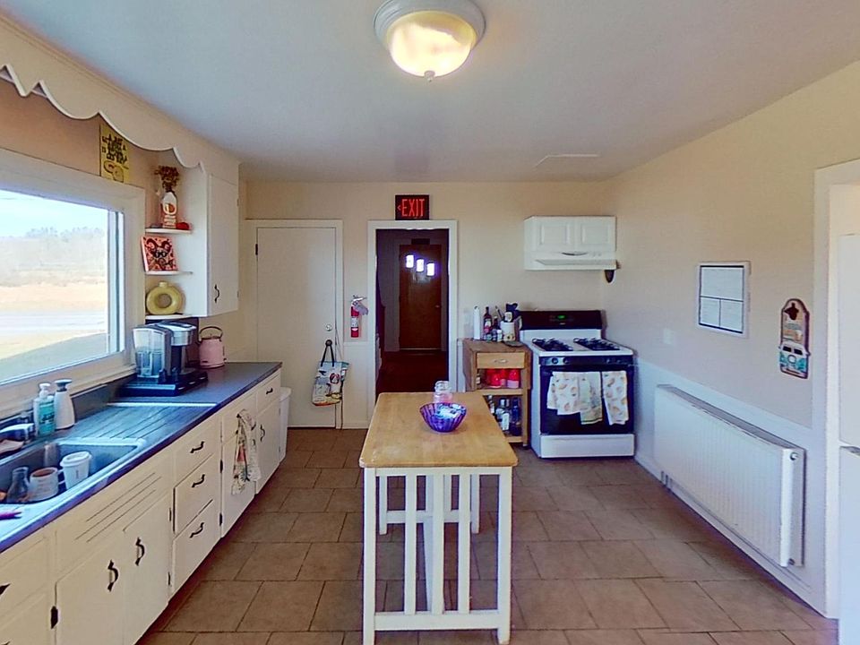 188 Sunderland Rd, Amherst, MA 01002 Zillow