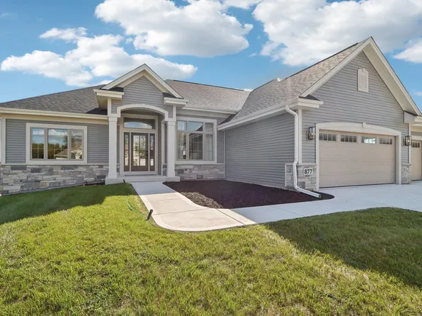 877 Medina DRIVE #Lt11, Mukwonago, WI 53149