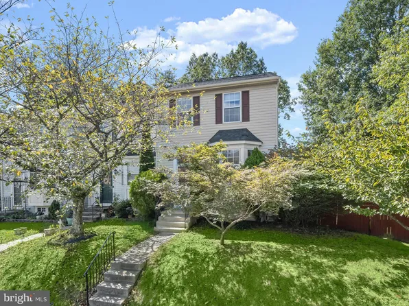 300 Rock Springs Ct, Pasadena, MD 21122