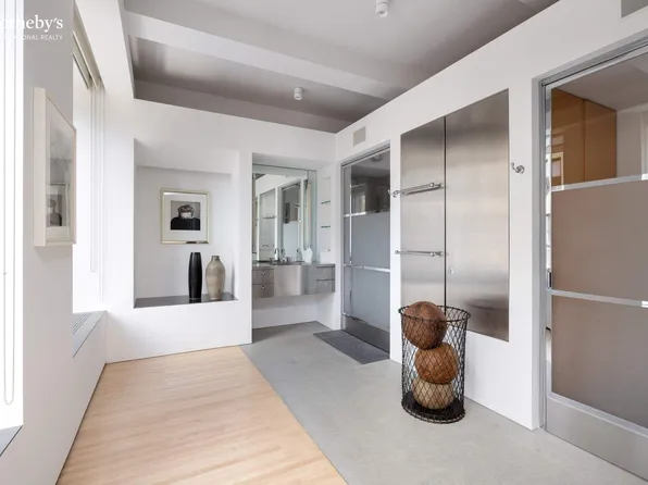 227 West 17th Street image 15 of 23