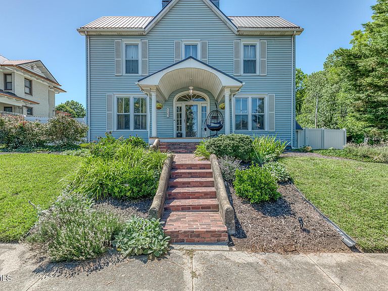 Listing photo 5