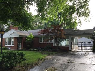 2424 Oakland Dr, Kalamazoo, MI 49008