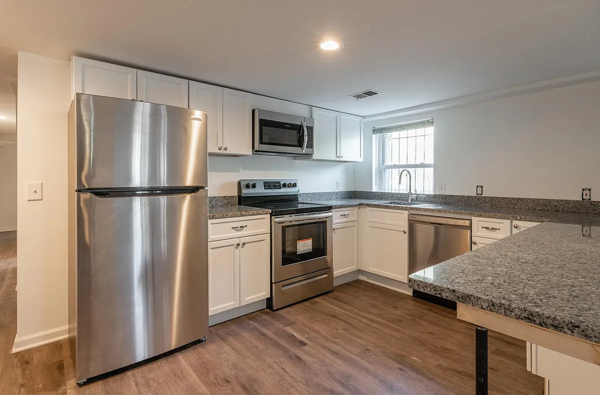 Building Photo - 2914 13th St NW #B