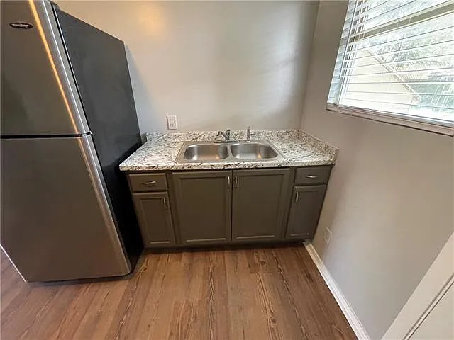 10518 Trenton St — Photo 7