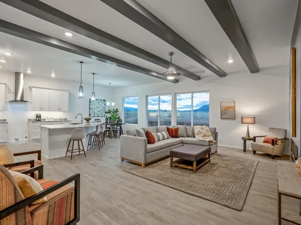 13 Casey Ct, Edgewood, NM 87015