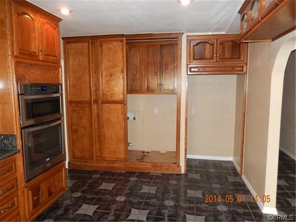 5th image of 25025 Senator Ave