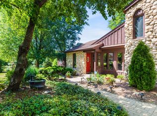 108 W Kenilworth Ave, Prospect Heights, IL 60070