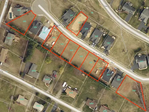 243 Stonecreek Way, Roanoke, VA 24019