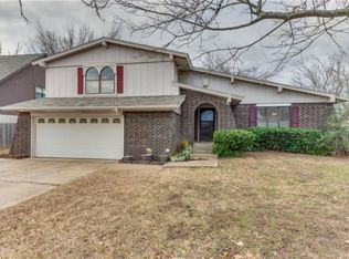 11751 Silver Maple Dr, Yukon, OK 73099