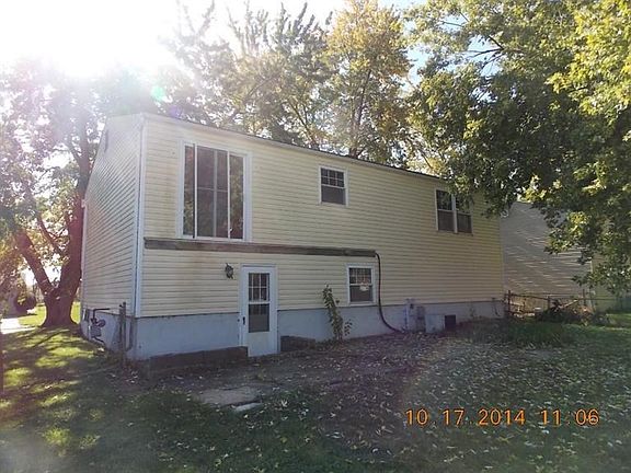 3rd image of 110 Walden Farm Cir