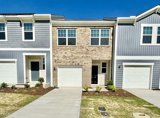 105 S Chubb Rdg, Clayton, NC 27520