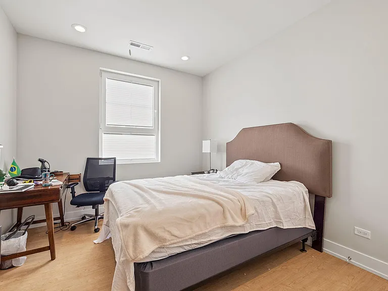 2211 Maple Ave #203 — Photo 36