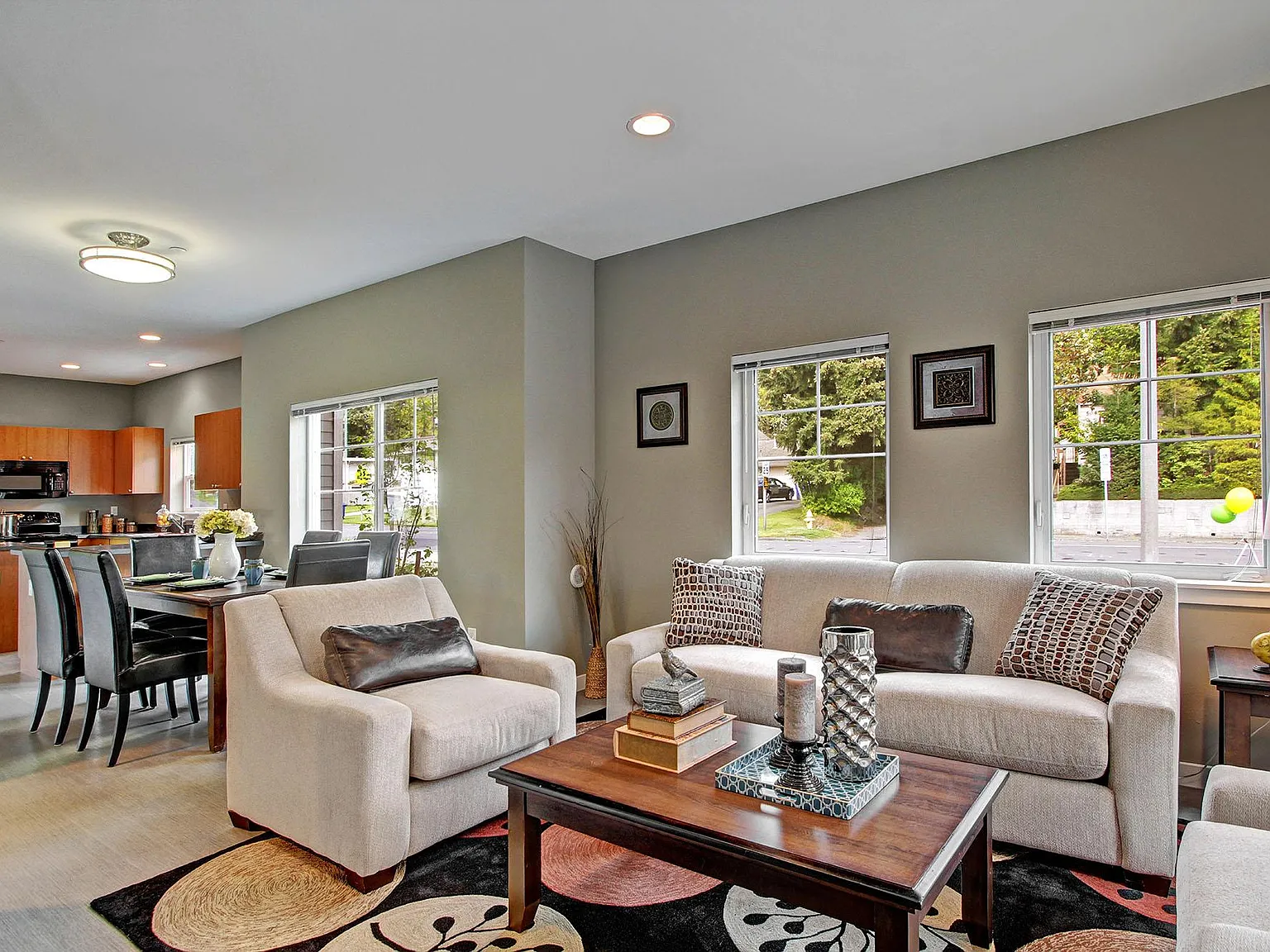 The Villas in Bellevue — Photo 3