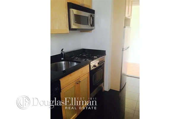 Rented by Douglas Elliman | media 13