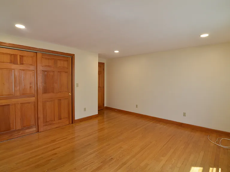 146 Huckins Ave #1 — Photo 9