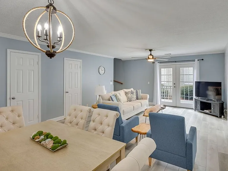 1000 Sea Island Rd #37 — Photo 3