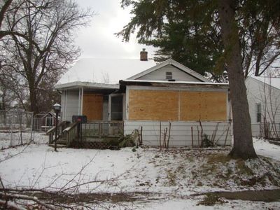 3805 Brown St, Flint, MI, 48532