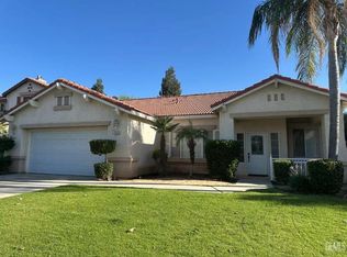 11415 White River Dr, Bakersfield, CA