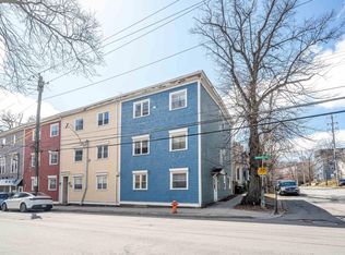 1034 Barrington St #3, Halifax, NS B3K 2W9