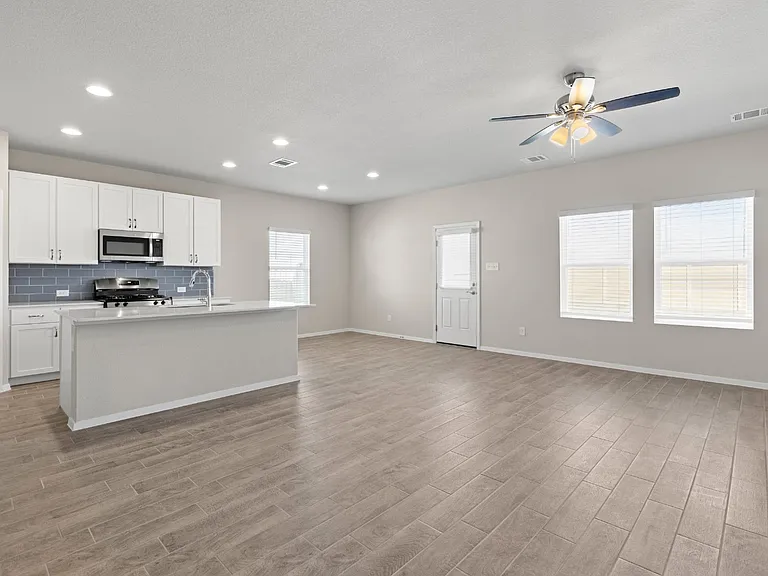 441 Hortus Dr — Photo 13