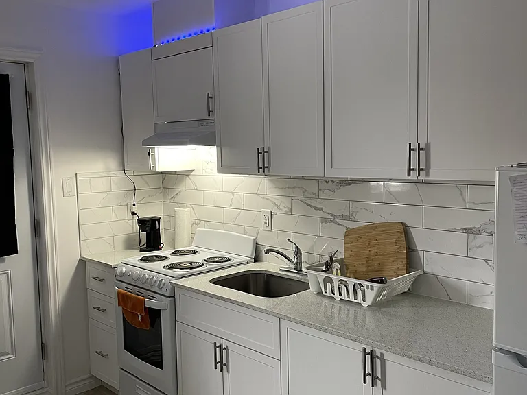 630 Cummings Ave — Photo 3
